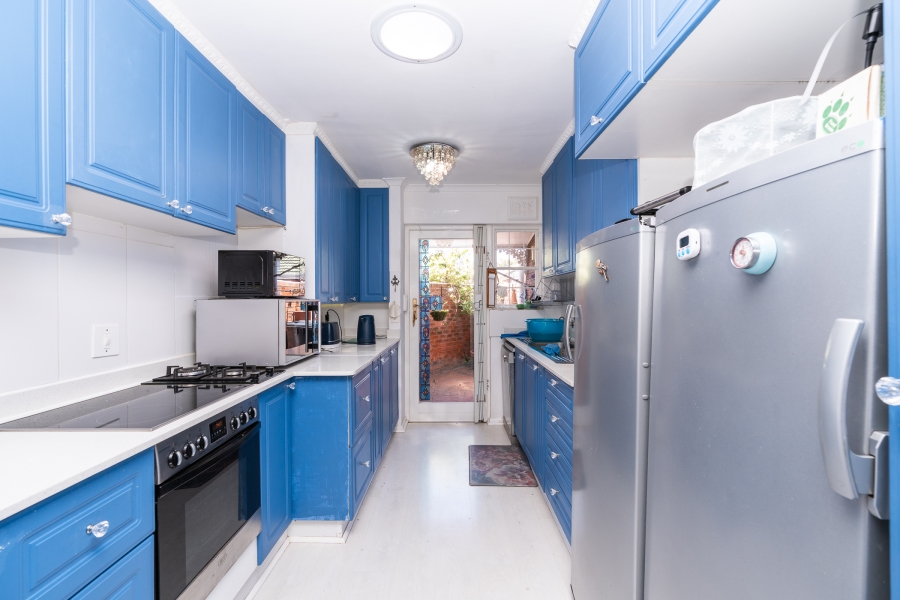 3 Bedroom Property for Sale in Pinelands Western Cape